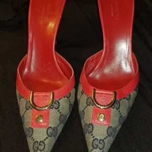 Gucci size 6, close-toed slides with kitten heels.